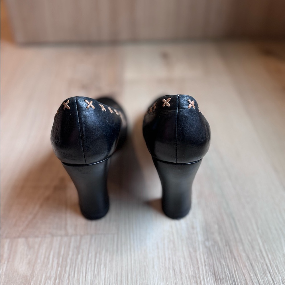 John Fluevog Daily Miracle Fortune Pumps - Picture 5 of 7